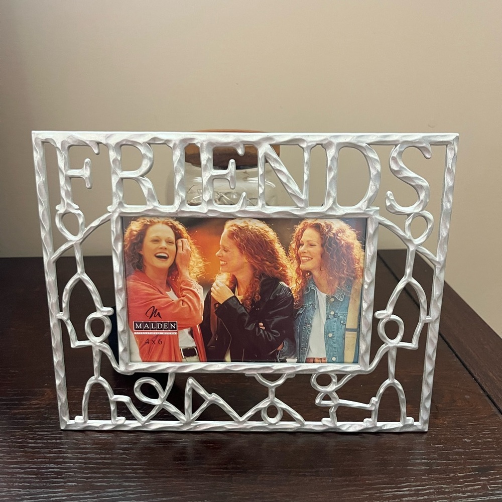 Malden International Design Silver 4x6 “FRIENDS” Photo Frame NWOB